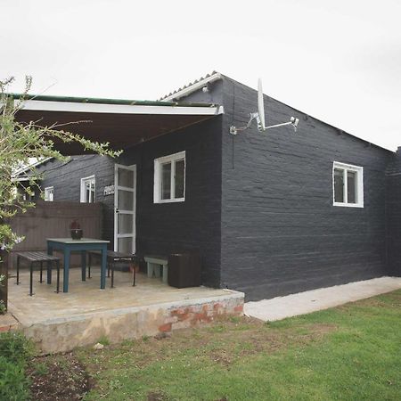 Beyond Urban Cottages Stormsrivier Exterior foto