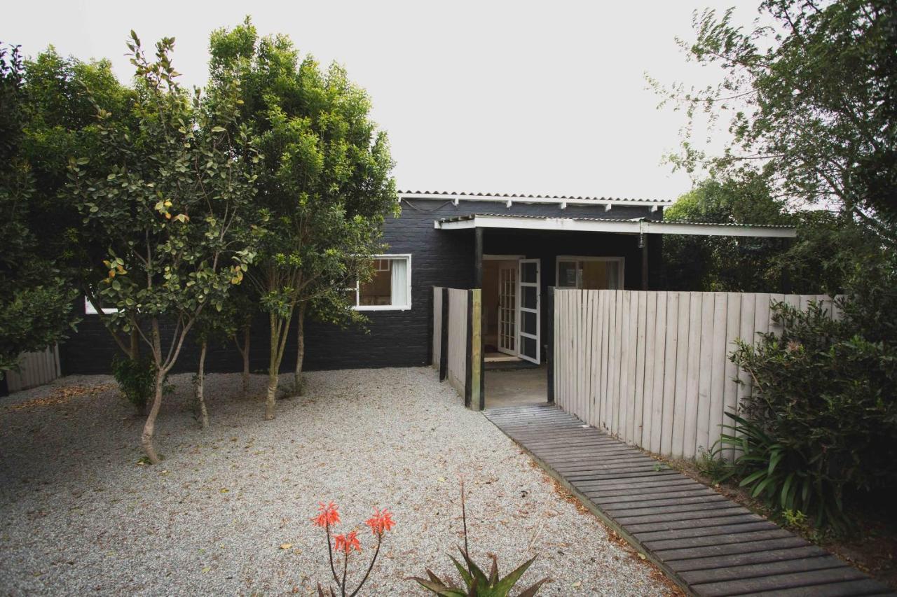 Beyond Urban Cottages Stormsrivier Exterior foto